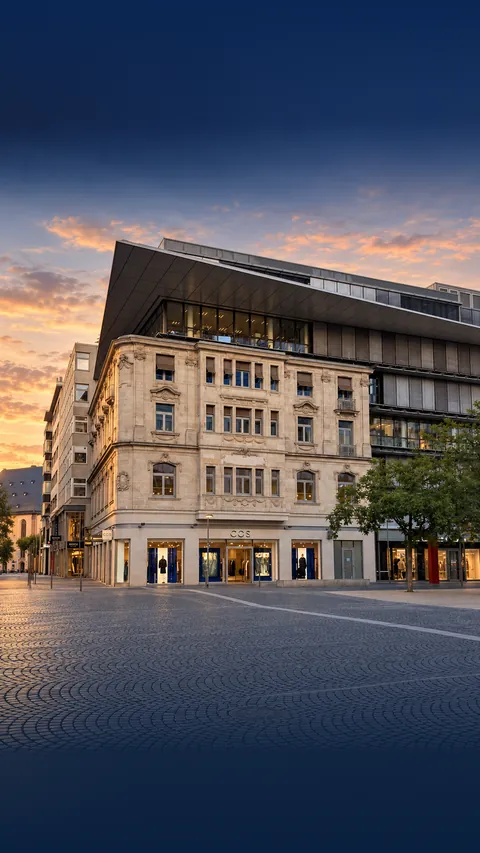 Alpi Diş Frankfurt şubesinin bulunduğu bina, Goetheplatz
